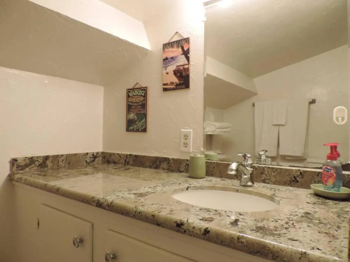 Feriehus Charming One Bedroom With Loft By The Pool Kahuku